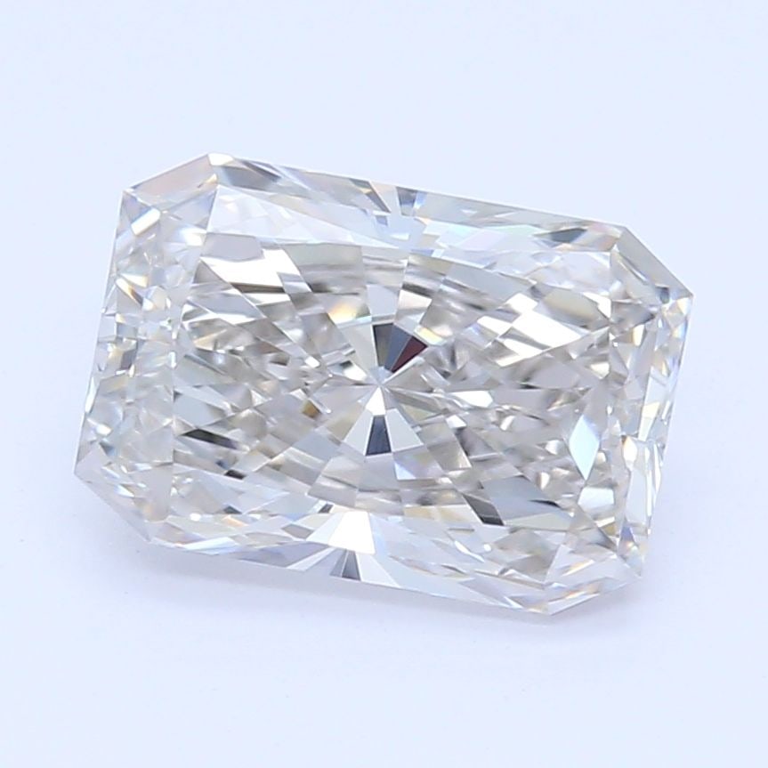 Loose Diamond - RADIANT 0.92ct H VVS2: Loose Diamond - RADIANT 0.92ct H VVS2 Source: This is a real non-mined Diamond that has been grown in a lab Shape: RADIANT Carats: 0.92 Color: H Clarity: VVS2 Certification: IGI Video: