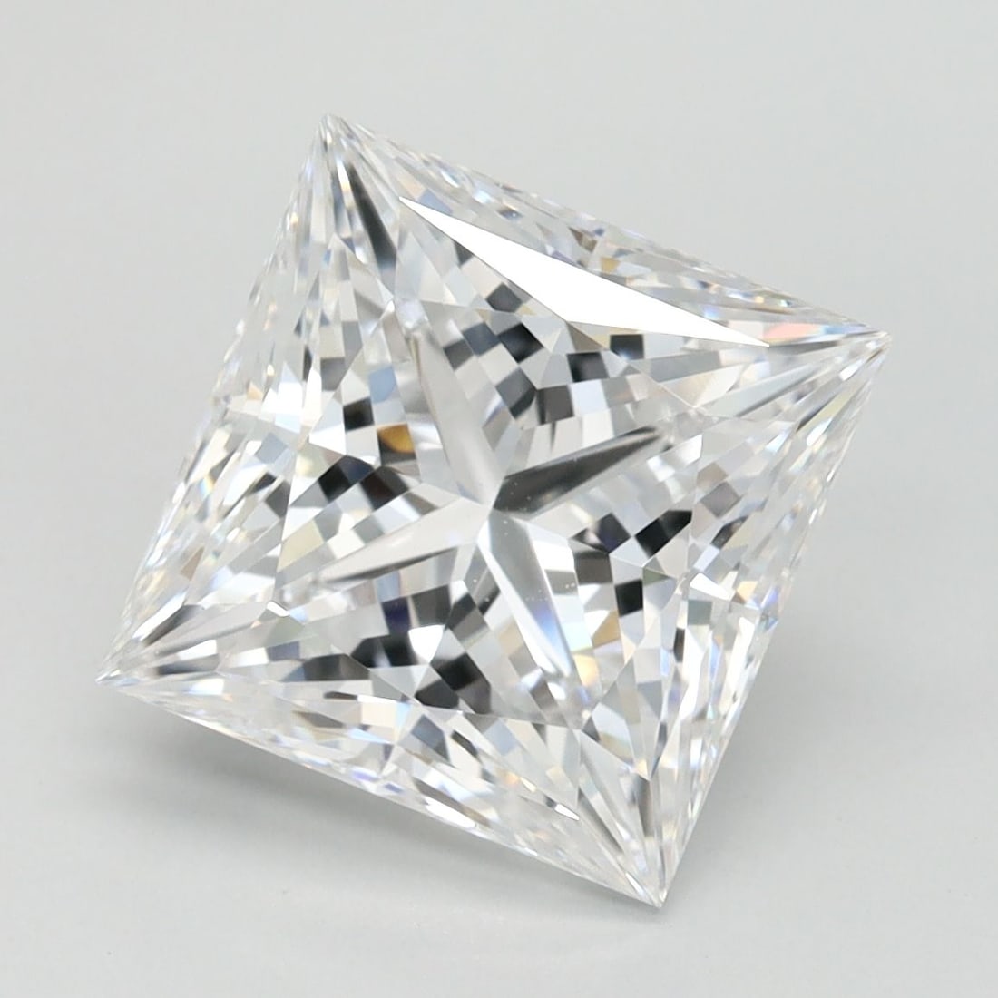 Loose Diamond - PRINCESS 3.37ct D IF: Loose Diamond - PRINCESS 3.37ct D IF Source: This is a real non-mined Diamond that has been grown in a lab Shape: PRINCESS Carats: 3.37 Color: D Clarity: IF Certification: IGI Video: Video Link The
