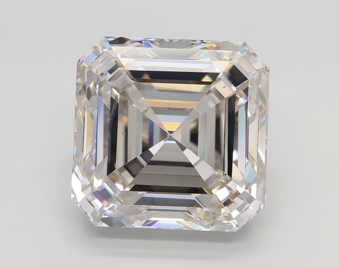 Loose Diamond - SQUARE EMERALD 9.08ct H VS2: Loose Diamond - SQUARE EMERALD 9.08ct H VS2 Source: This is a real non-mined Diamond that has been grown in a lab Shape: SQUARE EMERALD Carats: 9.08 Color: H Clarity: VS2 Certification: IGI Video: