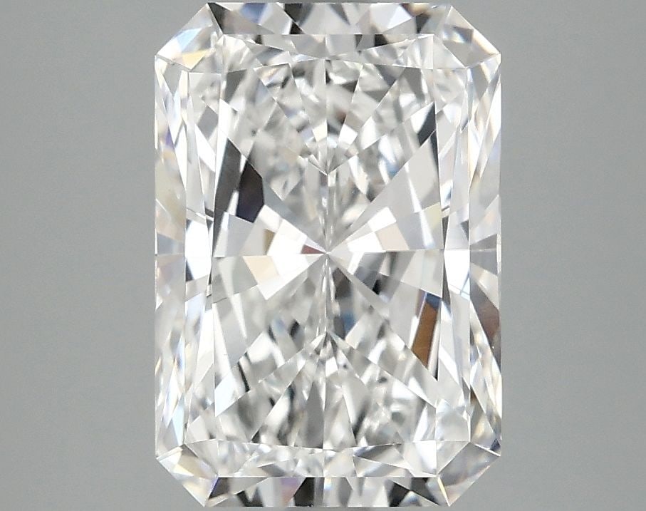 Loose Diamond - RADIANT 3.1ct E VS1: Loose Diamond - RADIANT 3.1ct E VS1 Source: This is a real non-mined Diamond that has been grown in a lab Shape: RADIANT Carats: 3.1 Color: E Clarity: VS1 Certification: IGI Video:
