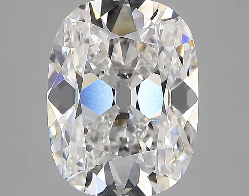 Loose Diamond - CUSHION MODIFIED 3.56ct E VVS1: Loose Diamond - CUSHION MODIFIED 3.56ct E VVS1 Source: This is a real non-mined Diamond that has been grown in a lab Shape: CUSHION MODIFIED Carats: 3.56 Color: E Clarity: VVS1 Certification: IGI Vide
