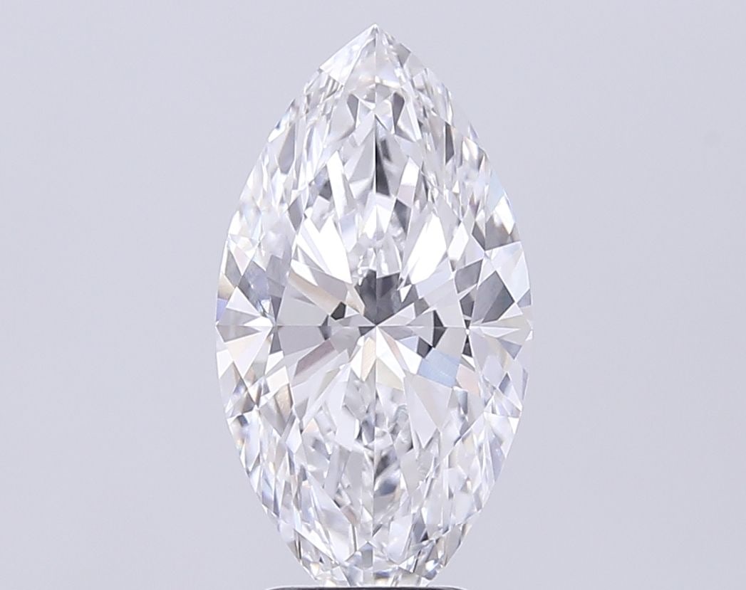 Loose Diamond - MARQUISE 4.0ct D VVS2: Loose Diamond - MARQUISE 4.0ct D VVS2 Source: This is a real non-mined Diamond that has been grown in a lab Shape: MARQUISE Carats: 4.0 Color: D Clarity: VVS2 Certification: IGI The Diamond Depot Guar