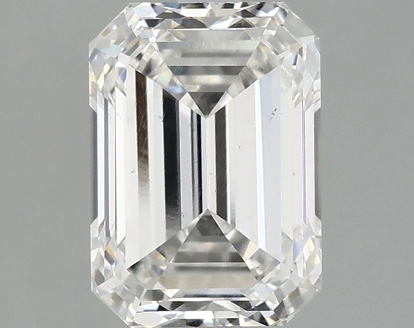 Loose Diamond - EMERALD 2.51ct E VS1: Loose Diamond - EMERALD 2.51ct E VS1 Source: This is a real non-mined Diamond that has been grown in a lab Shape: EMERALD Carats: 2.51 Color: E Clarity: VS1 Certification: IGI Video: