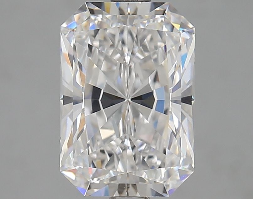 Loose Diamond - RADIANT 2.78ct D VVS1: Loose Diamond - RADIANT 2.78ct D VVS1 Source: This is a real non-mined Diamond that has been grown in a lab Shape: RADIANT Carats: 2.78 Color: D Clarity: VVS1 Certification: GIA Video: Video Link The