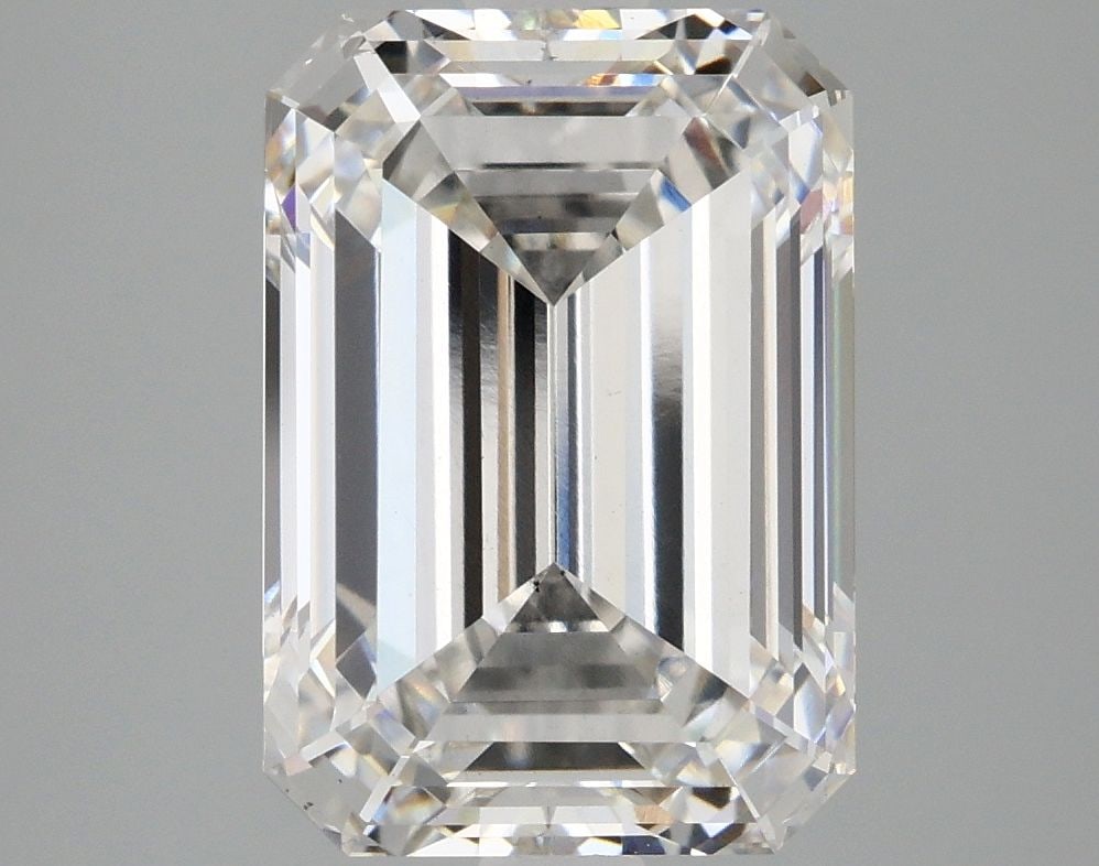 Loose Diamond - EMERALD 4.84ct G VS2: Loose Diamond - EMERALD 4.84ct G VS2 Source: This is a real non-mined Diamond that has been grown in a lab Shape: EMERALD Carats: 4.84 Color: G Clarity: VS2 Certification: IGI Video: