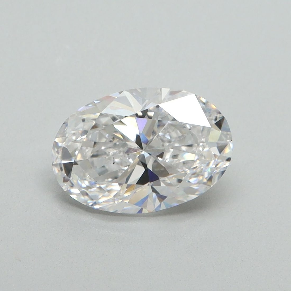 Loose Diamond - OVAL 1.51ct E VS2: Loose Diamond - OVAL 1.51ct E VS2 Source: This is a real non-mined Diamond that has been grown in a lab Shape: OVAL Carats: 1.51 Color: E Clarity: VS2 Certification: NONE Video: