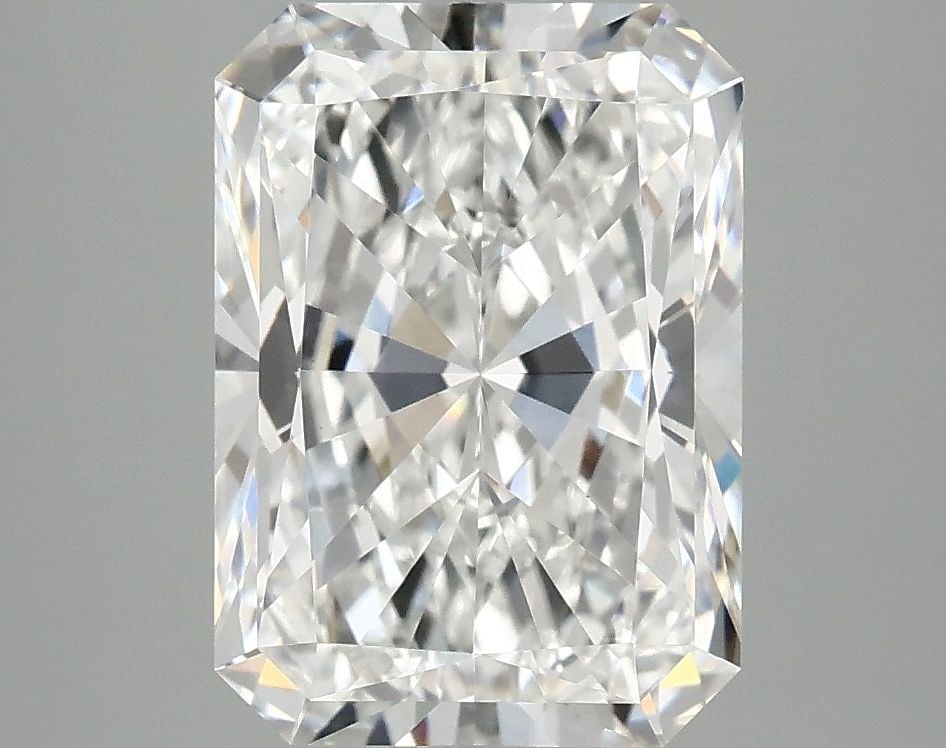 Loose Diamond - RADIANT 4.06ct E VVS2: Loose Diamond - RADIANT 4.06ct E VVS2 Source: This is a real non-mined Diamond that has been grown in a lab Shape: RADIANT Carats: 4.06 Color: E Clarity: VVS2 Certification: IGI Video: Video Link The