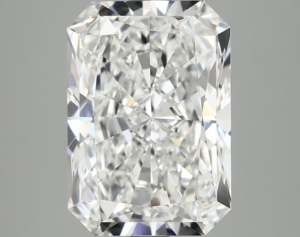 Loose Diamond - RADIANT 4.09ct D VVS2: Loose Diamond - RADIANT 4.09ct D VVS2 Source: This is a real non-mined Diamond that has been grown in a lab Shape: RADIANT Carats: 4.09 Color: D Clarity: VVS2 Certification: IGI Video: