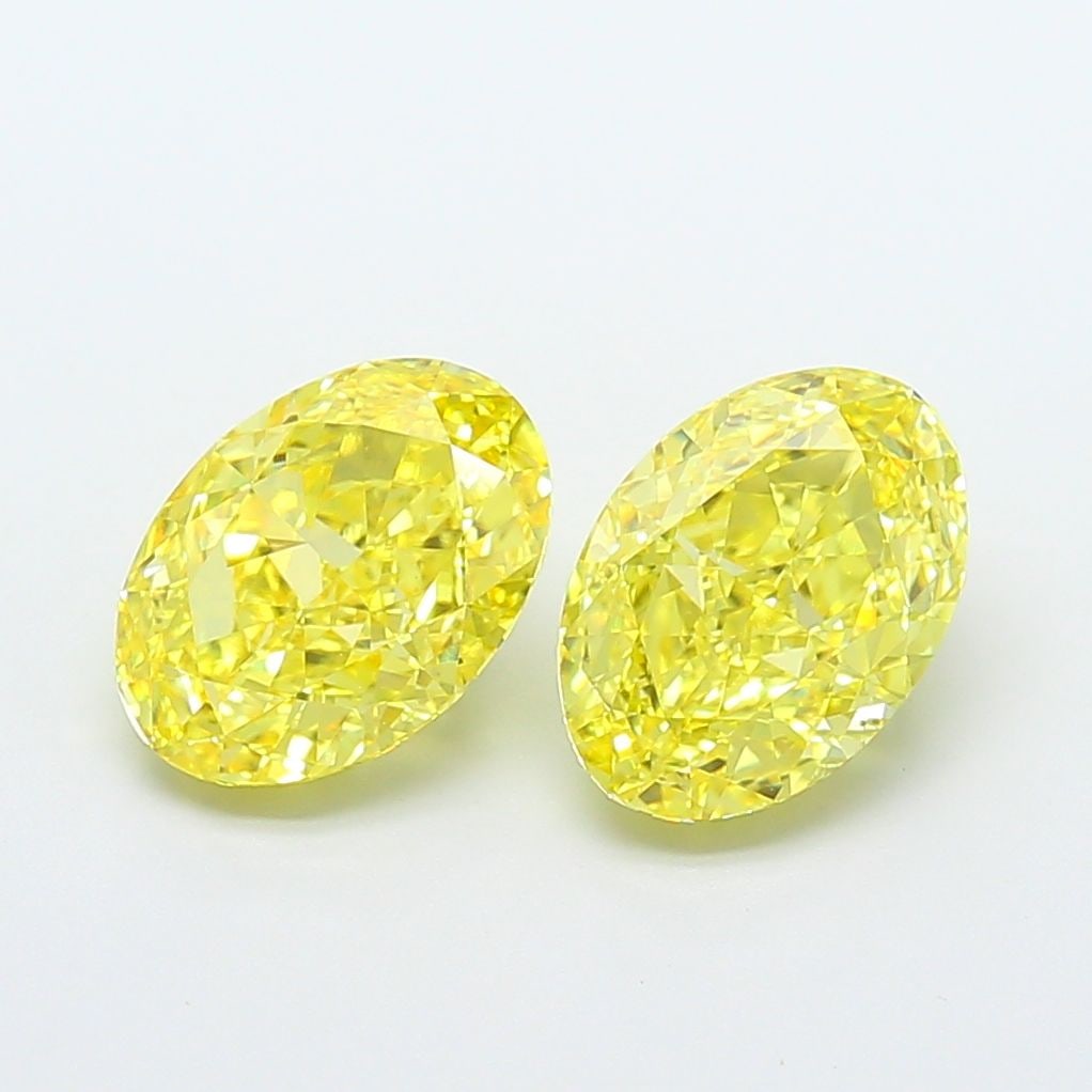 Loose Diamond - OVAL 2.61ct Fancy Vivid Yellow VVS2: Loose Diamond - OVAL 2.61ct Fancy Vivid Yellow VVS2 Source: This is a real non-mined Diamond that has been grown in a lab Shape: OVAL Carats: 2.61 Color: Fancy Vivid Yellow Certification: IGI Video:
