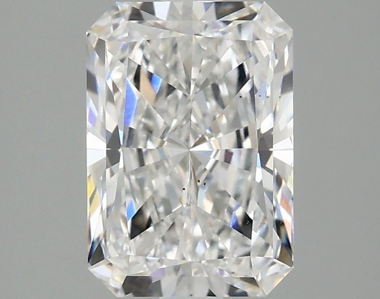 Loose Diamond - RADIANT 2.08ct E VS2: Loose Diamond - RADIANT 2.08ct E VS2 Source: This is a real non-mined Diamond that has been grown in a lab Shape: RADIANT Carats: 2.08 Color: E Clarity: VS2 Certification: IGI Video: