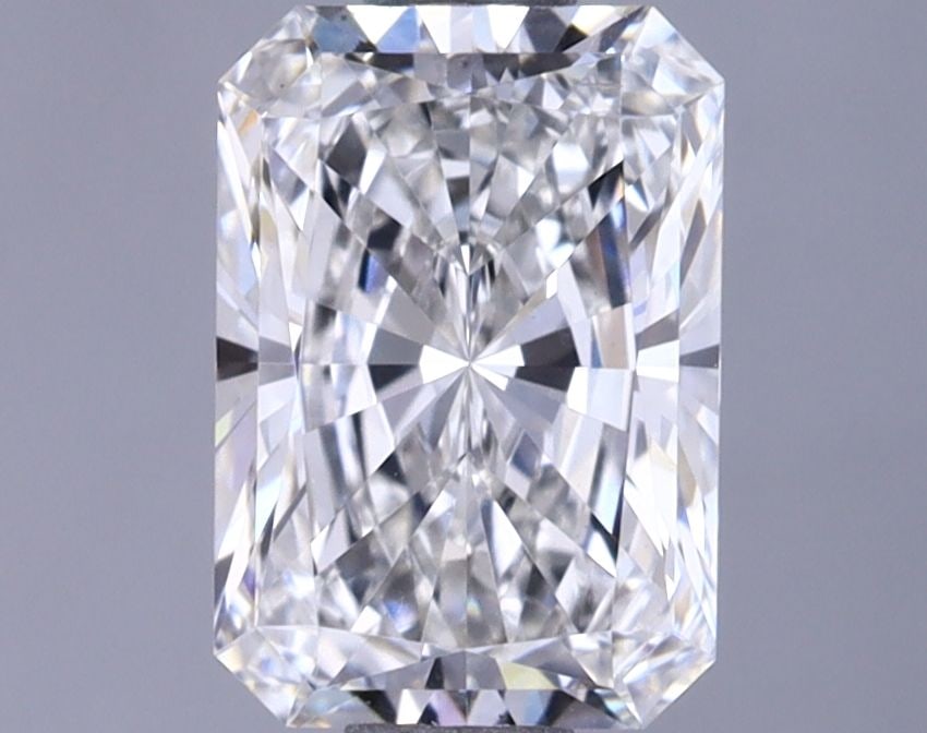 Loose Diamond - RADIANT 1.17ct F VS1: Loose Diamond - RADIANT 1.17ct F VS1 Source: This is a real non-mined Diamond that has been grown in a lab Shape: RADIANT Carats: 1.17 Color: F Clarity: VS1 Certification: IGI Video: