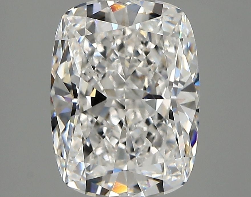 Loose Diamond - CUSHION MODIFIED 2.86ct E VVS2: Loose Diamond - CUSHION MODIFIED 2.86ct E VVS2 Source: This is a real non-mined Diamond that has been grown in a lab Shape: CUSHION MODIFIED Carats: 2.86 Color: E Clarity: VVS2 Certification: IGI Vide