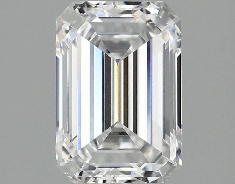 Loose Diamond - EMERALD 2.07ct D VVS2: Loose Diamond - EMERALD 2.07ct D VVS2 Source: This is a real non-mined Diamond that has been grown in a lab Shape: EMERALD Carats: 2.07 Color: D Clarity: VVS2 Certification: IGI Video: Video Link The
