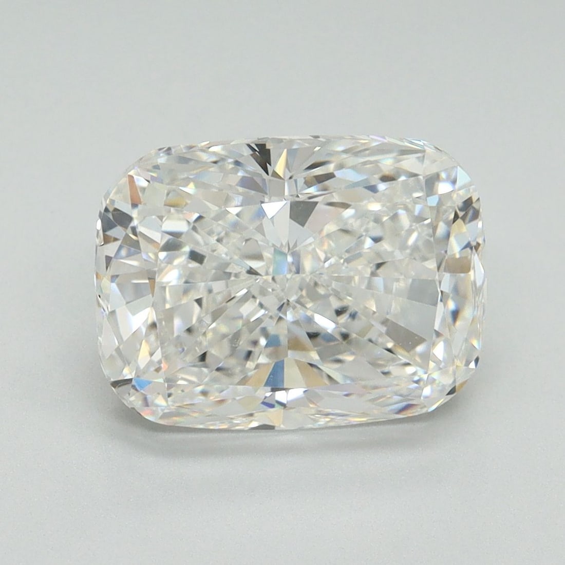 Loose Diamond - CUSHION BRILLIANT 4.06ct F VS1: Loose Diamond - CUSHION BRILLIANT 4.06ct F VS1 Source: This is a real non-mined Diamond that has been grown in a lab Shape: CUSHION BRILLIANT Carats: 4.06 Color: F Clarity: VS1 Certification: NONE Vid
