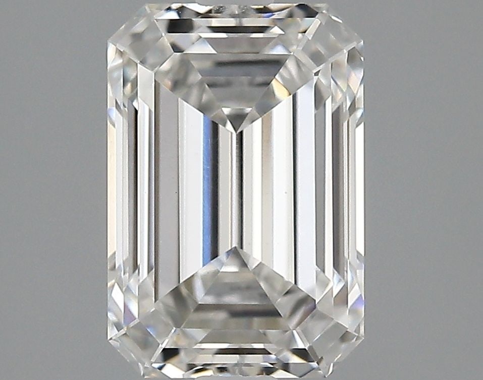 Loose Diamond - EMERALD 2.14ct F VVS2: Loose Diamond - EMERALD 2.14ct F VVS2 Source: This is a real non-mined Diamond that has been grown in a lab Shape: EMERALD Carats: 2.14 Color: F Clarity: VVS2 Certification: IGI Video: