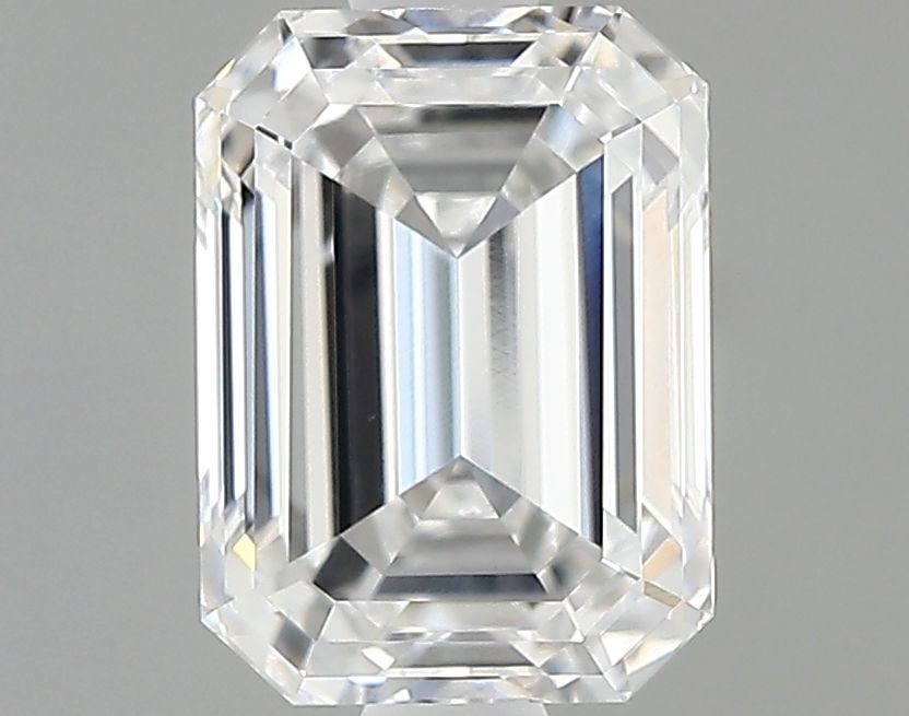 Loose Diamond - EMERALD 1.5ct E VVS2: Loose Diamond - EMERALD 1.5ct E VVS2 Source: This is a real non-mined Diamond that has been grown in a lab Shape: EMERALD Carats: 1.5 Color: E Clarity: VVS2 Certification: IGI Video: