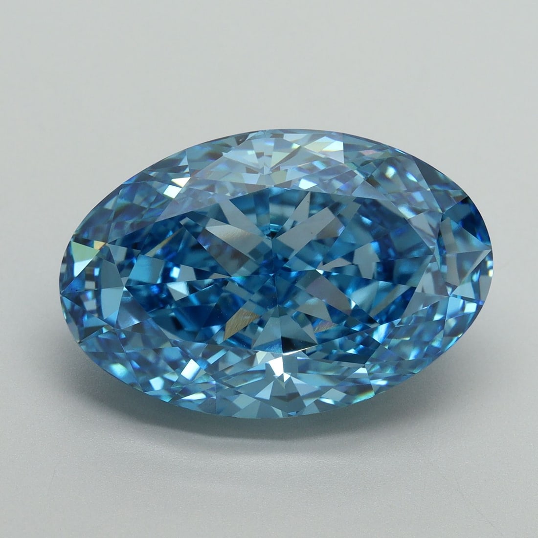 Loose Diamond - OVAL 11.64ct Fancy Vivid Blue VS1: Loose Diamond - OVAL 11.64ct Fancy Vivid Blue VS1 Source: This is a real non-mined Diamond that has been grown in a lab Shape: OVAL Carats: 11.64 Color: Fancy Vivid Blue Certification: IGI Video: