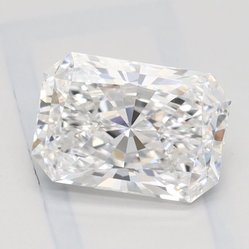 Loose Diamond - RADIANT 1.15ct D VVS1: Loose Diamond - RADIANT 1.15ct D VVS1 Source: This is a real non-mined Diamond that has been grown in a lab Shape: RADIANT Carats: 1.15 Color: D Clarity: VVS1 Certification: IGI Video: