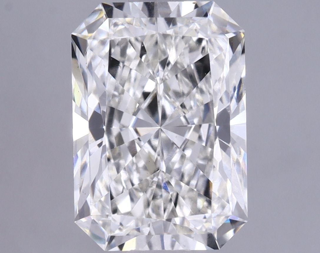 Loose Diamond - RADIANT 1.92ct G VS1: Loose Diamond - RADIANT 1.92ct G VS1 Source: This is a real non-mined Diamond that has been grown in a lab Shape: RADIANT Carats: 1.92 Color: G Clarity: VS1 Certification: IGI Video:
