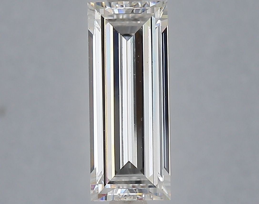 Loose Diamond - BAGUETTE 1.6ct E VS1: Loose Diamond - BAGUETTE 1.6ct E VS1 Source: This is a real non-mined Diamond that has been grown in a lab Shape: BAGUETTE Carats: 1.6 Color: E Clarity: VS1 Certification: IGI Video: