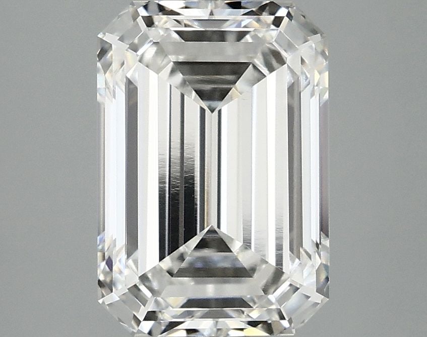 Loose Diamond - EMERALD 3.09ct F VS1: Loose Diamond - EMERALD 3.09ct F VS1 Source: This is a real non-mined Diamond that has been grown in a lab Shape: EMERALD Carats: 3.09 Color: F Clarity: VS1 Certification: IGI Video: