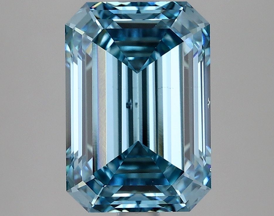 Loose Diamond - EMERALD 3.88ct Fancy Vivid Blue VS1: Loose Diamond - EMERALD 3.88ct Fancy Vivid Blue VS1 Source: This is a real non-mined Diamond that has been grown in a lab Shape: EMERALD Carats: 3.88 Color: Fancy Vivid Blue Certification: IGI Video: