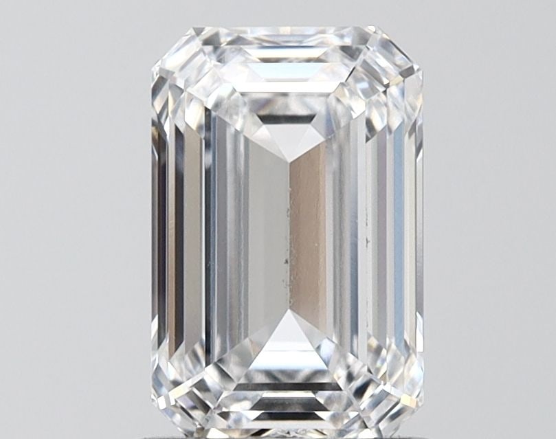 Loose Diamond - EMERALD 2.05ct D VVS1: Loose Diamond - EMERALD 2.05ct D VVS1 Source: This is a real non-mined Diamond that has been grown in a lab Shape: EMERALD Carats: 2.05 Color: D Clarity: VVS1 Certification: IGI Video: Video Link The