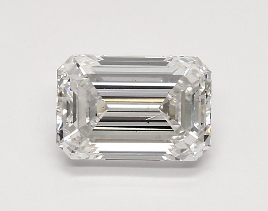 Loose Diamond - EMERALD 1.93ct E SI1: Loose Diamond - EMERALD 1.93ct E SI1 Source: This is a real non-mined Diamond that has been grown in a lab Shape: EMERALD Carats: 1.93 Color: E Clarity: SI1 Certification: IGI Video: