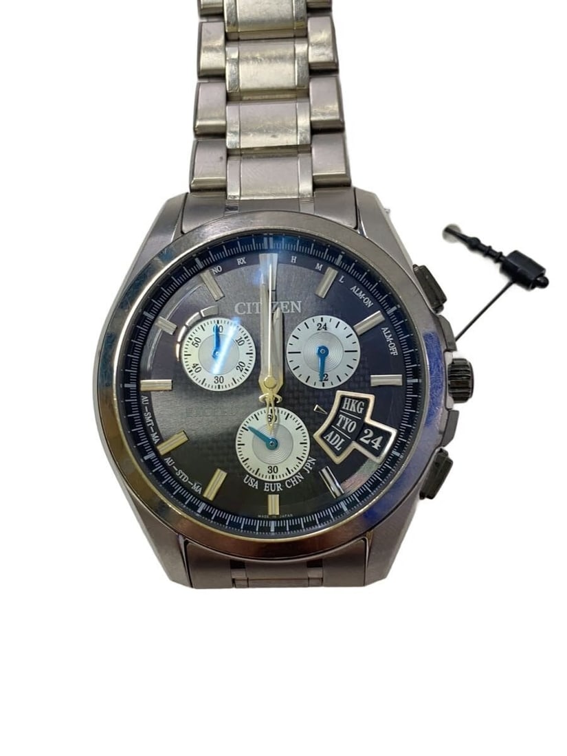 Citizen Exceed Black Stainless Steel Men's Wristwatch: Citizen Exceed Black Stainless Steel Men's Wristwatch This CITIZEN Exceed H610-T018521 men's wristwatch features a stainless steel case and band in a sleek black color. The watch shows some signs of u