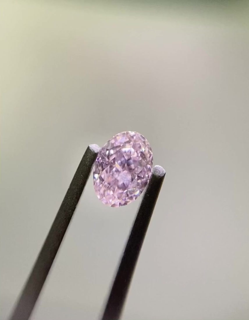 Loose Diamond - OVAL 0.25ct Fancy Purplish Pink SI2: Loose Diamond - OVAL 0.25ct Fancy Purplish Pink SI2 Source: Natural Shape: OVAL Carats: 0.25 Color: Fancy Purplish Pink Certification: GIA Video: