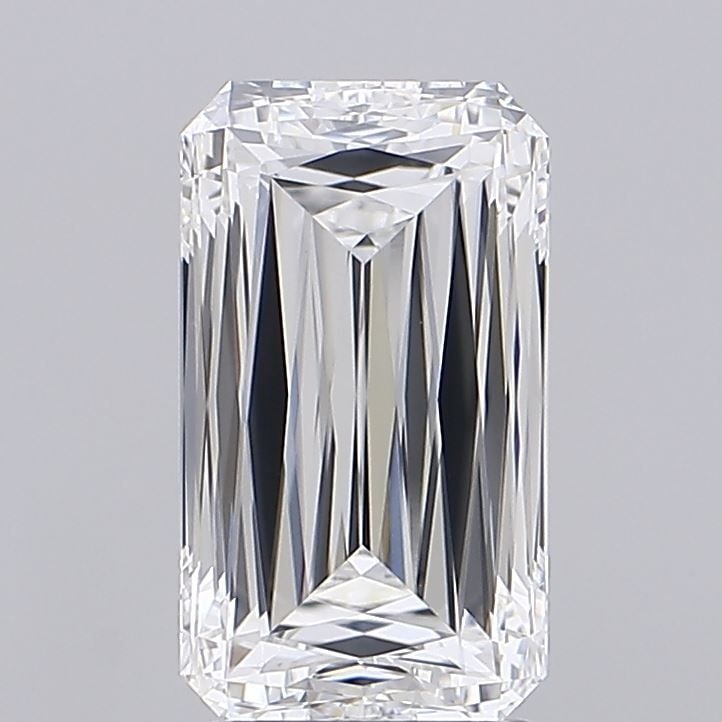 Loose Diamond - RADIANT 3.1ct D VVS2: Loose Diamond - RADIANT 3.1ct D VVS2 Source: This is a real non-mined Diamond that has been grown in a lab Shape: RADIANT Carats: 3.1 Color: D Clarity: VVS2 Certification: IGI Video: Video Link The