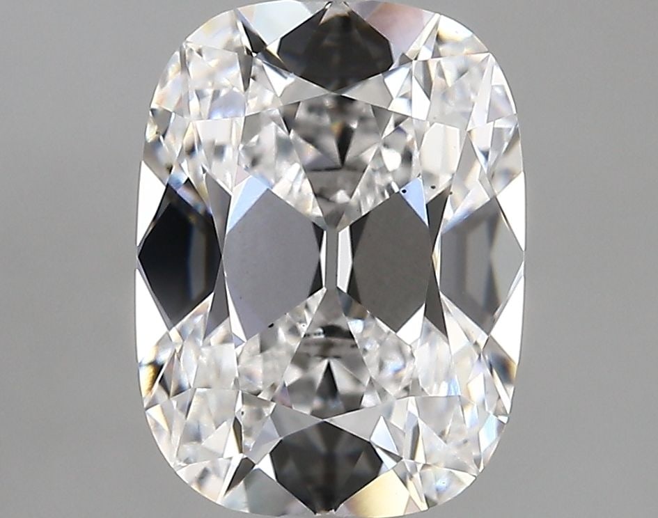 Loose Diamond - CUSHION MODIFIED 3.26ct D VS2: Loose Diamond - CUSHION MODIFIED 3.26ct D VS2 Source: This is a real non-mined Diamond that has been grown in a lab Shape: CUSHION MODIFIED Carats: 3.26 Color: D Clarity: VS2 Certification: IGI Video: