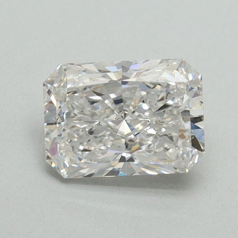 Loose Diamond - RADIANT 1.01ct E VS2: Loose Diamond - RADIANT 1.01ct E VS2 Source: This is a real non-mined Diamond that has been grown in a lab Shape: RADIANT Carats: 1.01 Color: E Clarity: VS2 Certification: IGI Video: