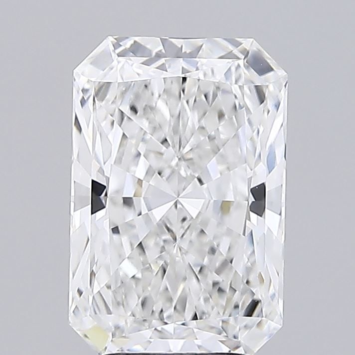 Loose Diamond - RADIANT 2.83ct E VVS2: Loose Diamond - RADIANT 2.83ct E VVS2 Source: This is a real non-mined Diamond that has been grown in a lab Shape: RADIANT Carats: 2.83 Color: E Clarity: VVS2 Certification: IGI Video:
