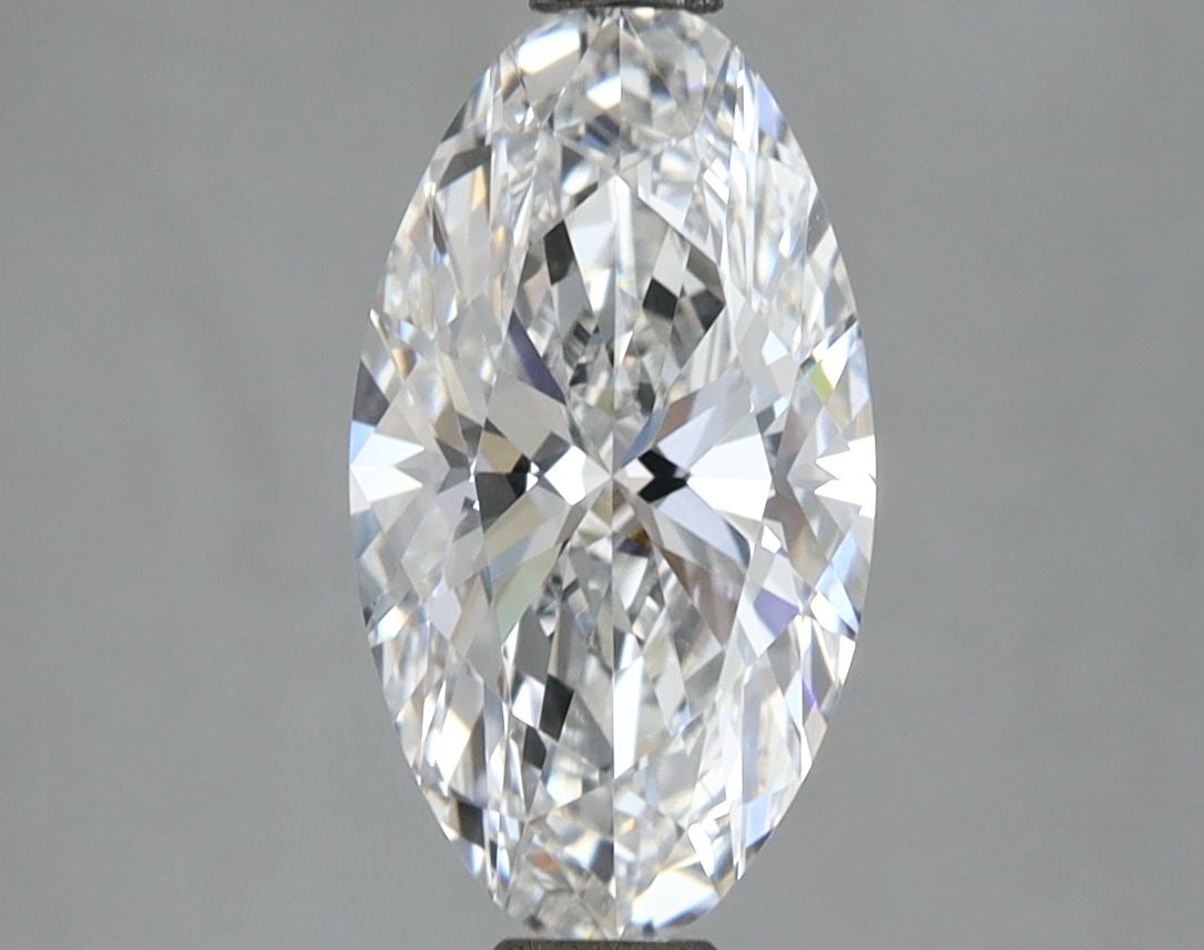 Loose Diamond - OVAL 2.0ct D VVS2: Loose Diamond - OVAL 2.0ct D VVS2 Source: This is a real non-mined Diamond that has been grown in a lab Shape: OVAL Carats: 2.0 Color: D Clarity: VVS2 Certification: IGI Video: