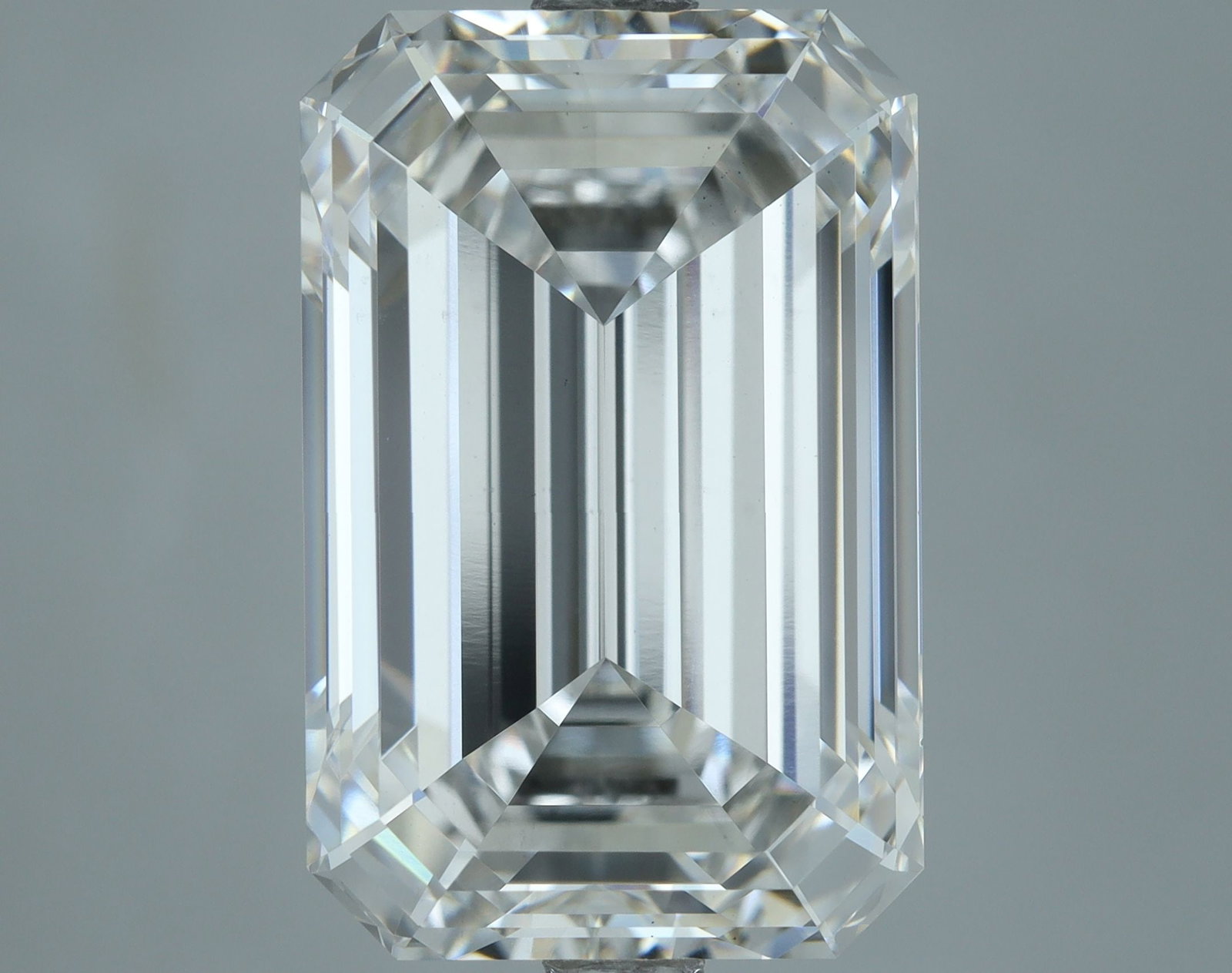 Loose Diamond - EMERALD 7.04ct F VS1 (1 of 1)