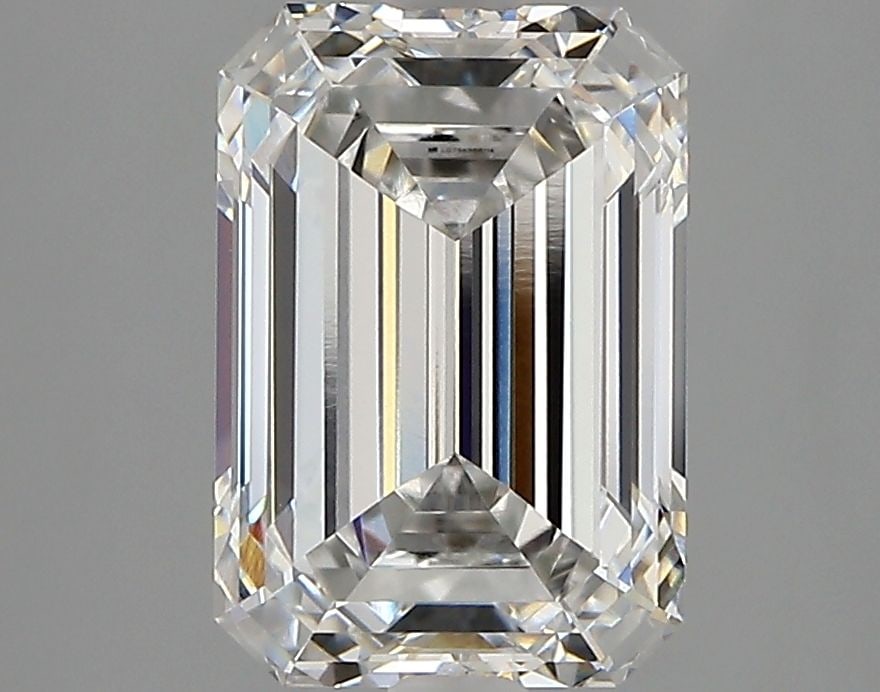 Loose Diamond - EMERALD 2.92ct E VVS2: Loose Diamond - EMERALD 2.92ct E VVS2 Source: This is a real non-mined Diamond that has been grown in a lab Shape: EMERALD Carats: 2.92 Color: E Clarity: VVS2 Certification: IGI Video: