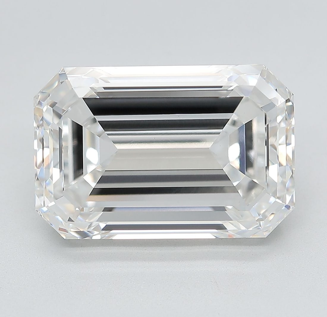 Loose Diamond - EMERALD 10.63ct E VVS2: Loose Diamond - EMERALD 10.63ct E VVS2 Source: This is a real non-mined Diamond that has been grown in a lab Shape: EMERALD Carats: 10.63 Color: E Clarity: VVS2 Certification: IGI Video: