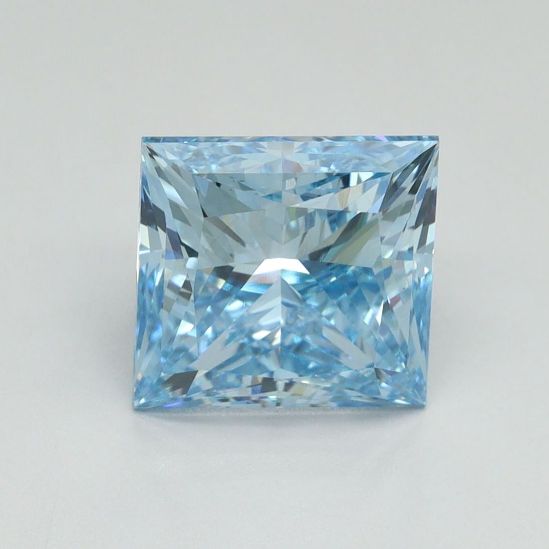 Loose Diamond - PRINCESS 3.22ct Fancy Vivid Blue VS1: Loose Diamond - PRINCESS 3.22ct Fancy Vivid Blue VS1 Source: This is a real non-mined Diamond that has been grown in a lab Shape: PRINCESS Carats: 3.22 Color: Fancy Vivid Blue Certification: IGI Video