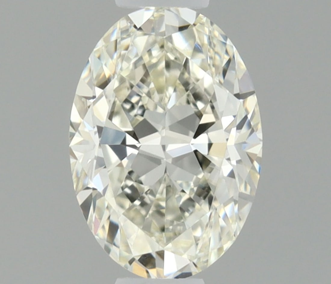 Loose Diamond - OVAL 0.4ct J VVS1: Loose Diamond - OVAL 0.4ct J VVS1 Source: Natural Shape: OVAL Carats: 0.4 Color: J Clarity: VVS1 Certification: IGI Video: Video Link The Diamond Depot Guarantee: All items in this auction are