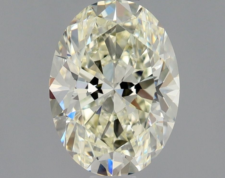 Loose Diamond - OVAL 1.01ct M VS2: Loose Diamond - OVAL 1.01ct M VS2 Source: Natural Shape: OVAL Carats: 1.01 Color: M Clarity: VS2 Certification: GIA Video: Video Link The Diamond Depot Guarantee: All items in this auction are