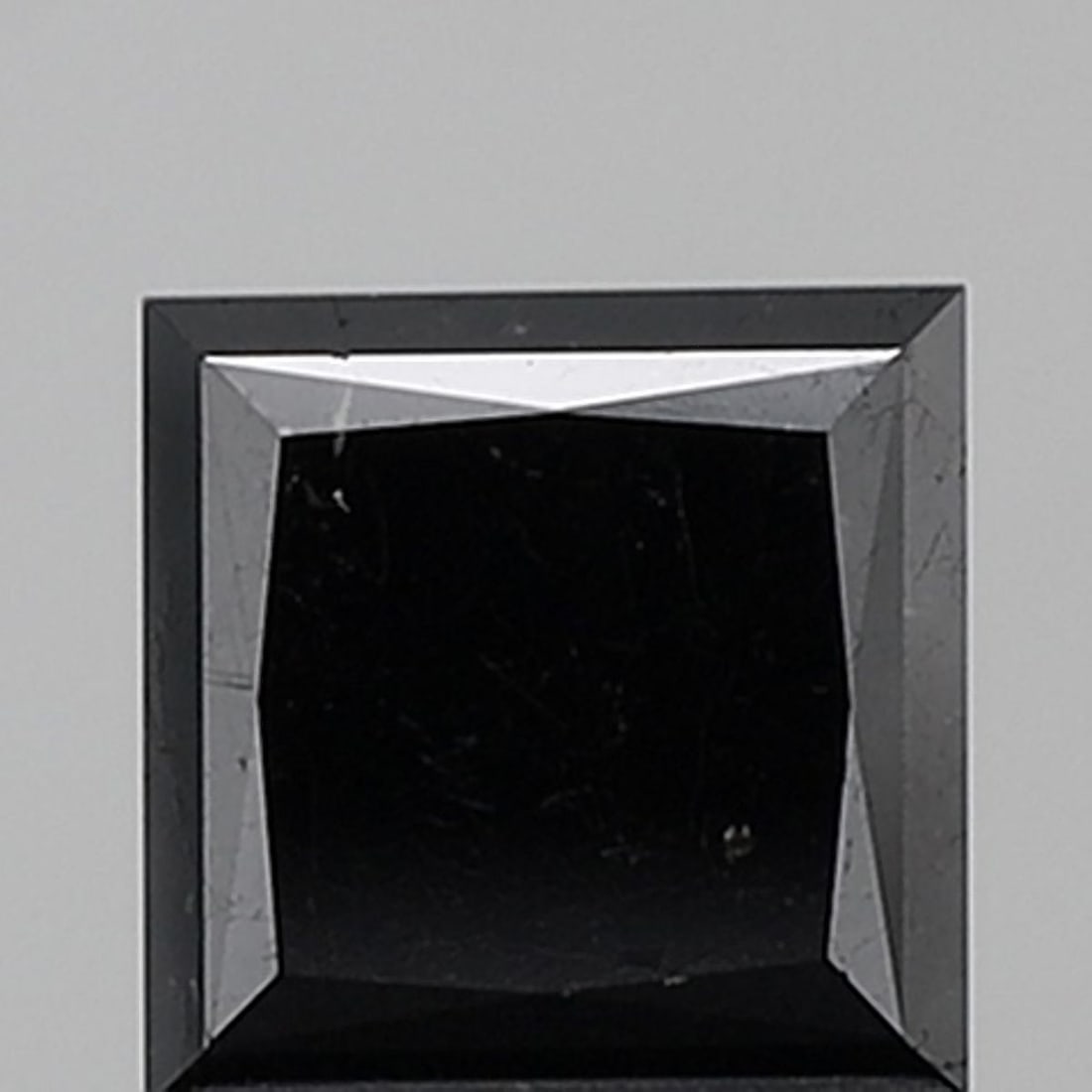 Loose Diamond - PRINCESS 1.39ct Black VS1: Loose Diamond - PRINCESS 1.39ct Black VS1 Source: Natural Shape: PRINCESS Carats: 1.39 Color: Black Certification: NONE Video: