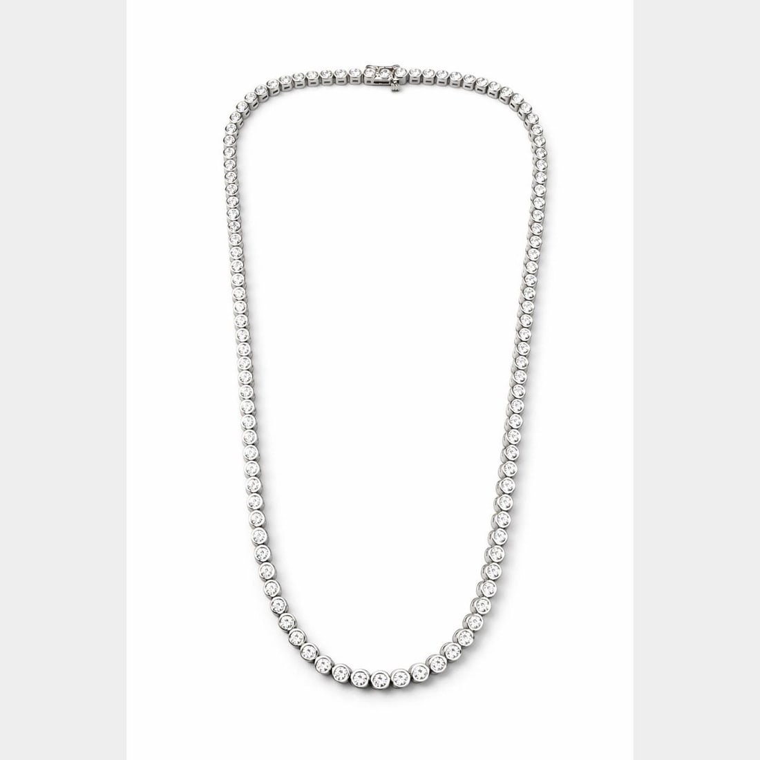 Diamond Tennis Necklace 14K White Gold 7.50 Carat 14.5 Inch: Diamond Tennis Necklace 14K White Gold 7.50 Carat 14.5 Inch This elegant tennis necklace is crafted from 14K white gold and features 98 diamonds totaling approximately 7.50 carats. The diamonds are gr