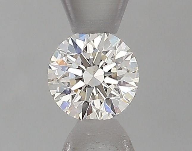 Loose Diamond - ROUND 0.32ct H VS1: Loose Diamond - ROUND 0.32ct H VS1 Source: Natural Shape: ROUND Carats: 0.32 Color: H Clarity: VS1 Certification: IGI Video: