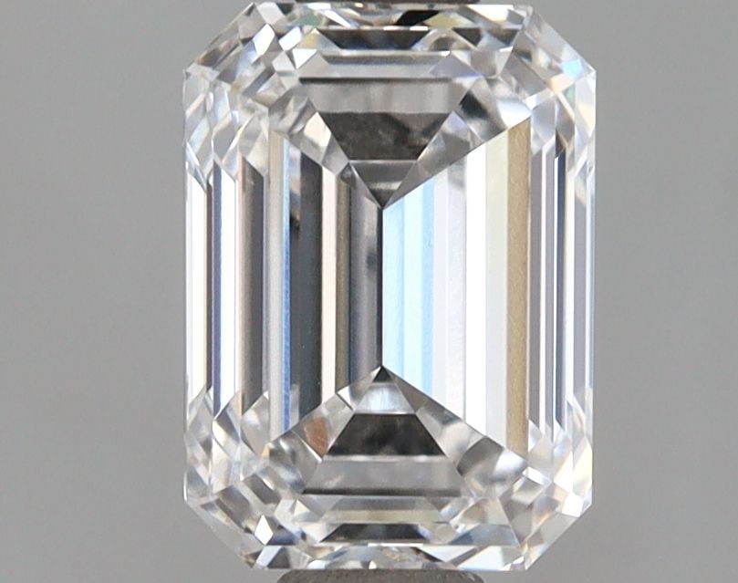 Loose Diamond - EMERALD 1.65ct D VVS1: Loose Diamond - EMERALD 1.65ct D VVS1 Source: This is a real non-mined Diamond that has been grown in a lab Shape: EMERALD Carats: 1.65 Color: D Clarity: VVS1 Certification: IGI Video: