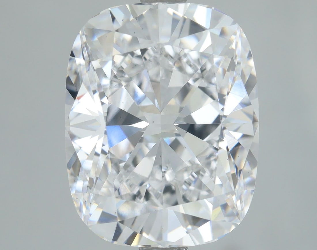 Loose Diamond - CUSHION BRILLIANT 4.01ct D VS2: Loose Diamond - CUSHION BRILLIANT 4.01ct D VS2 Source: This is a real non-mined Diamond that has been grown in a lab Shape: CUSHION BRILLIANT Carats: 4.01 Color: D Clarity: VS2 Certification: IGI
