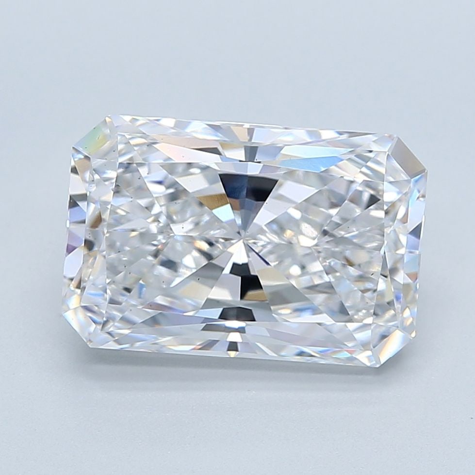 Loose Diamond - RADIANT 5.04ct D VS2: Loose Diamond - RADIANT 5.04ct D VS2 Source: This is a real non-mined Diamond that has been grown in a lab Shape: RADIANT Carats: 5.04 Color: D Clarity: VS2 Certification: IGI Video: