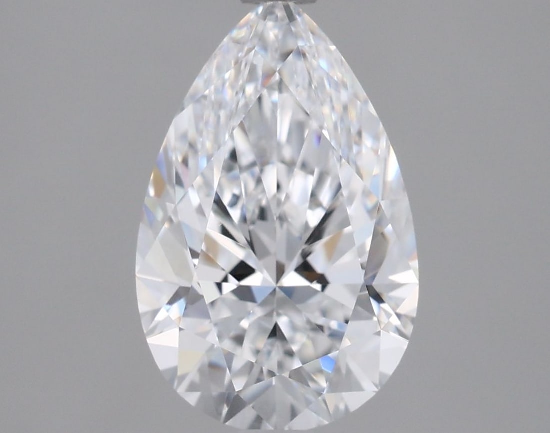 Loose Diamond - PEAR 2.02ct D VVS2: Loose Diamond - PEAR 2.02ct D VVS2 Source: This is a real non-mined Diamond that has been grown in a lab Shape: PEAR Carats: 2.02 Color: D Clarity: VVS2 Certification: IGI Video: Video Link The