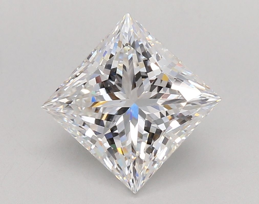 Loose Diamond - PRINCESS 3.06ct E VVS2: Loose Diamond - PRINCESS 3.06ct E VVS2 Source: This is a real non-mined Diamond that has been grown in a lab Shape: PRINCESS Carats: 3.06 Color: E Clarity: VVS2 Certification: IGI Video: