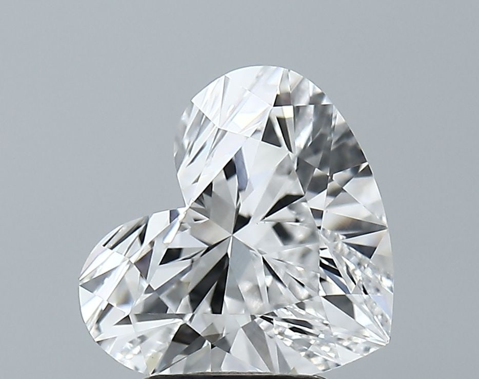 Loose Diamond - HEART 2.77ct D VS1: Loose Diamond - HEART 2.77ct D VS1 Source: This is a real non-mined Diamond that has been grown in a lab Shape: HEART Carats: 2.77 Color: D Clarity: VS1 Certification: GIA Video: Video Link The